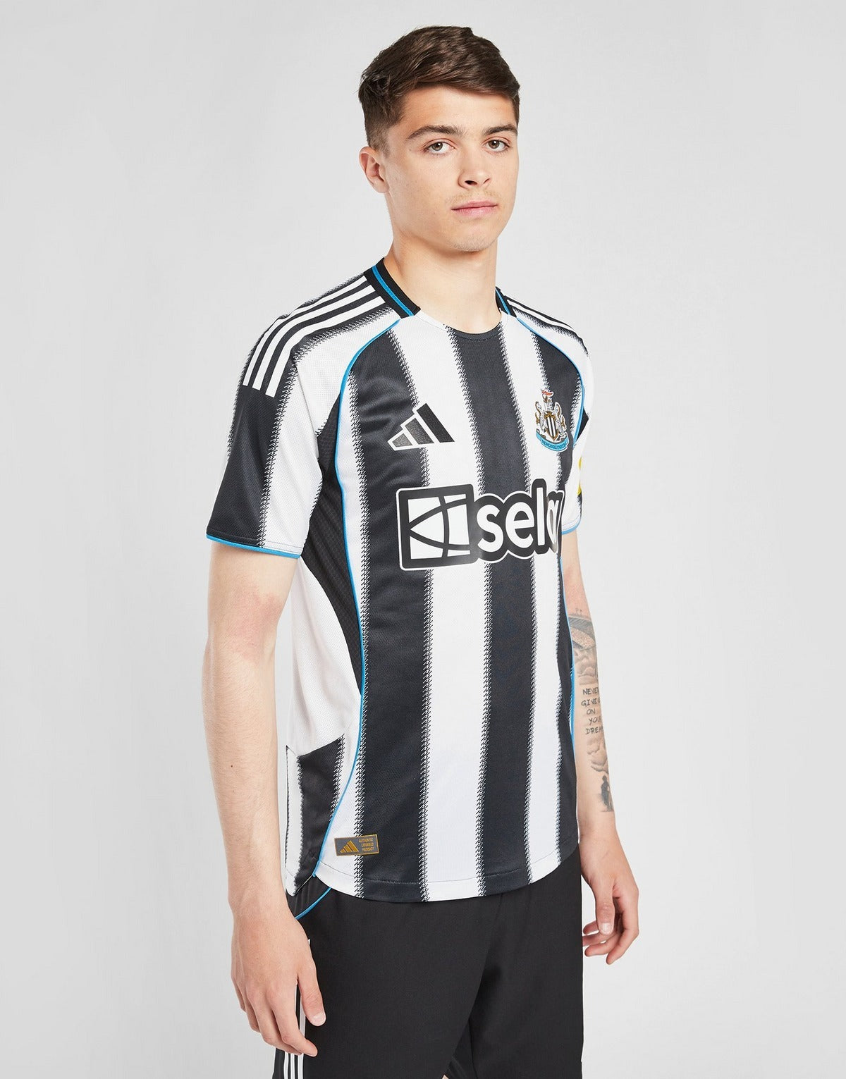 Newcastle United 2025/26 Home Shirt
