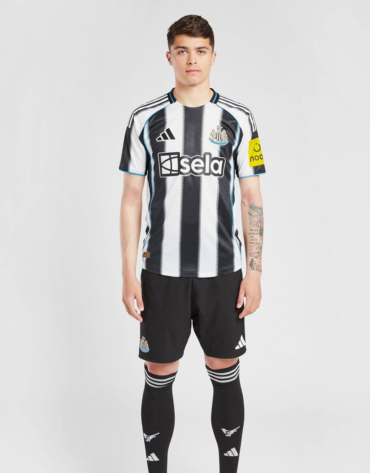 Newcastle United 2025/26 Home Shirt