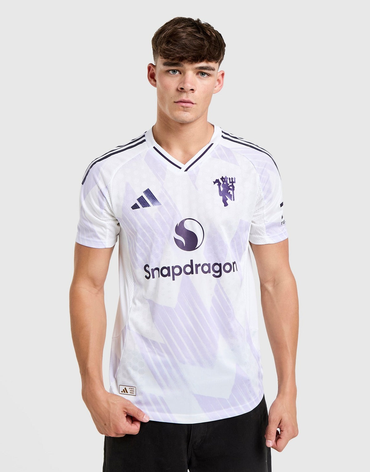 Manchester United 2025/26 Away Shirt